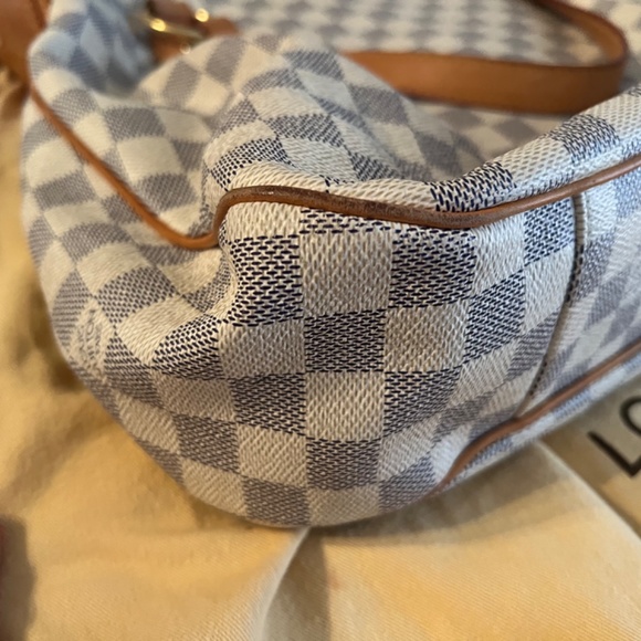 Authentic Louis Vuitton Evora Damier Satchel - Picture 5 of 11